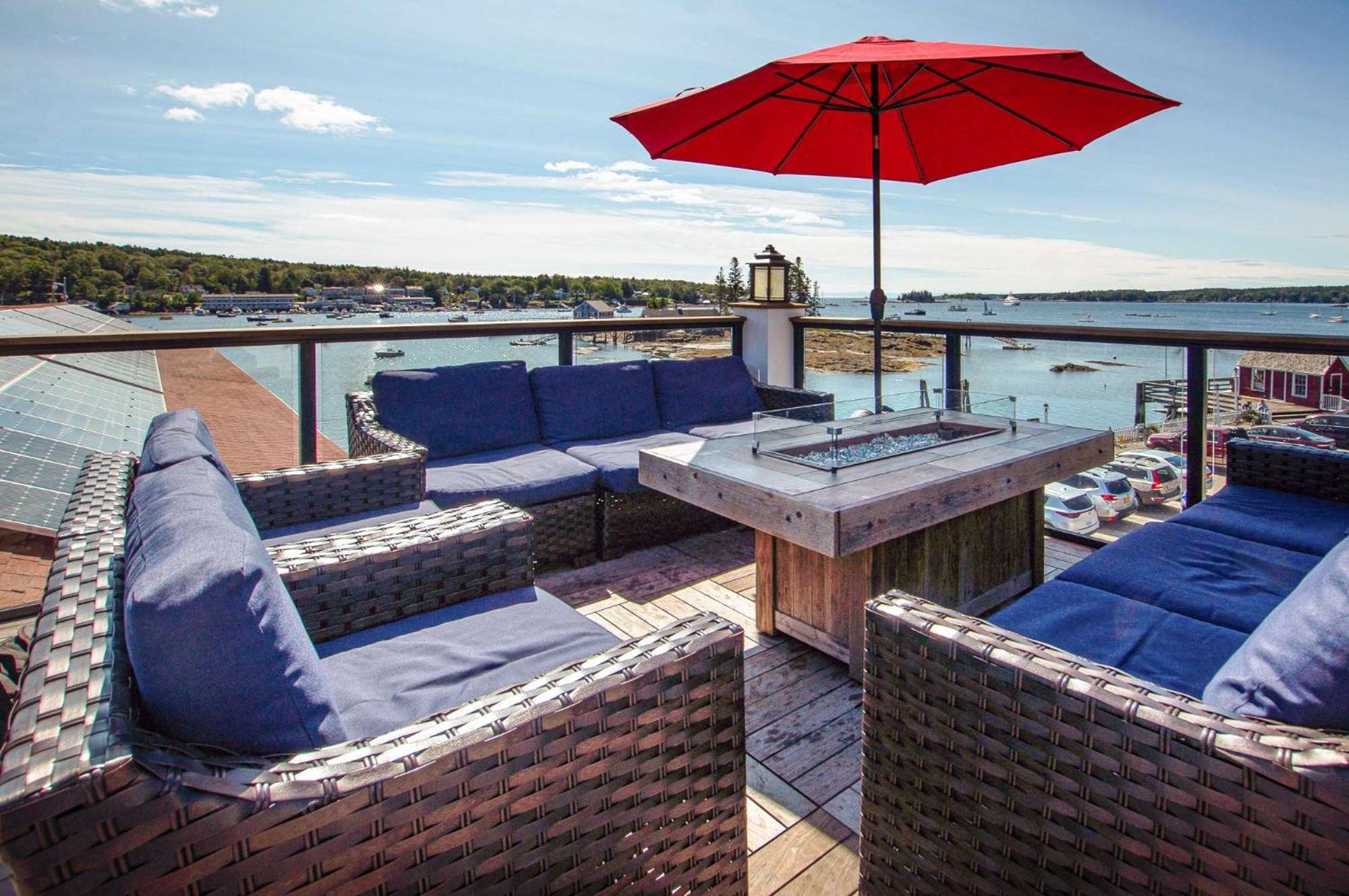 Tugboat Inn Boothbay Harbor Exterior photo