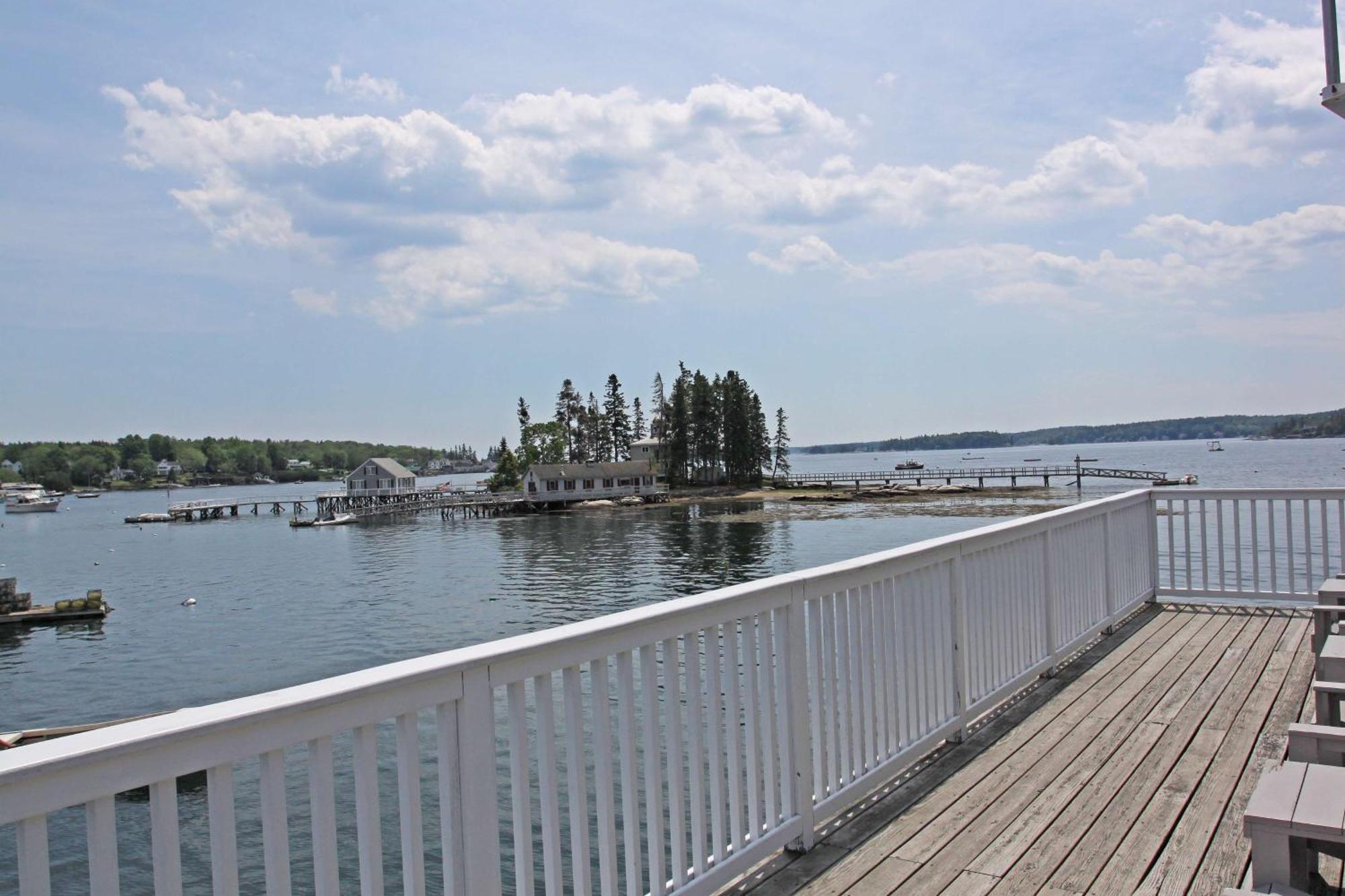Tugboat Inn Boothbay Harbor Exterior photo